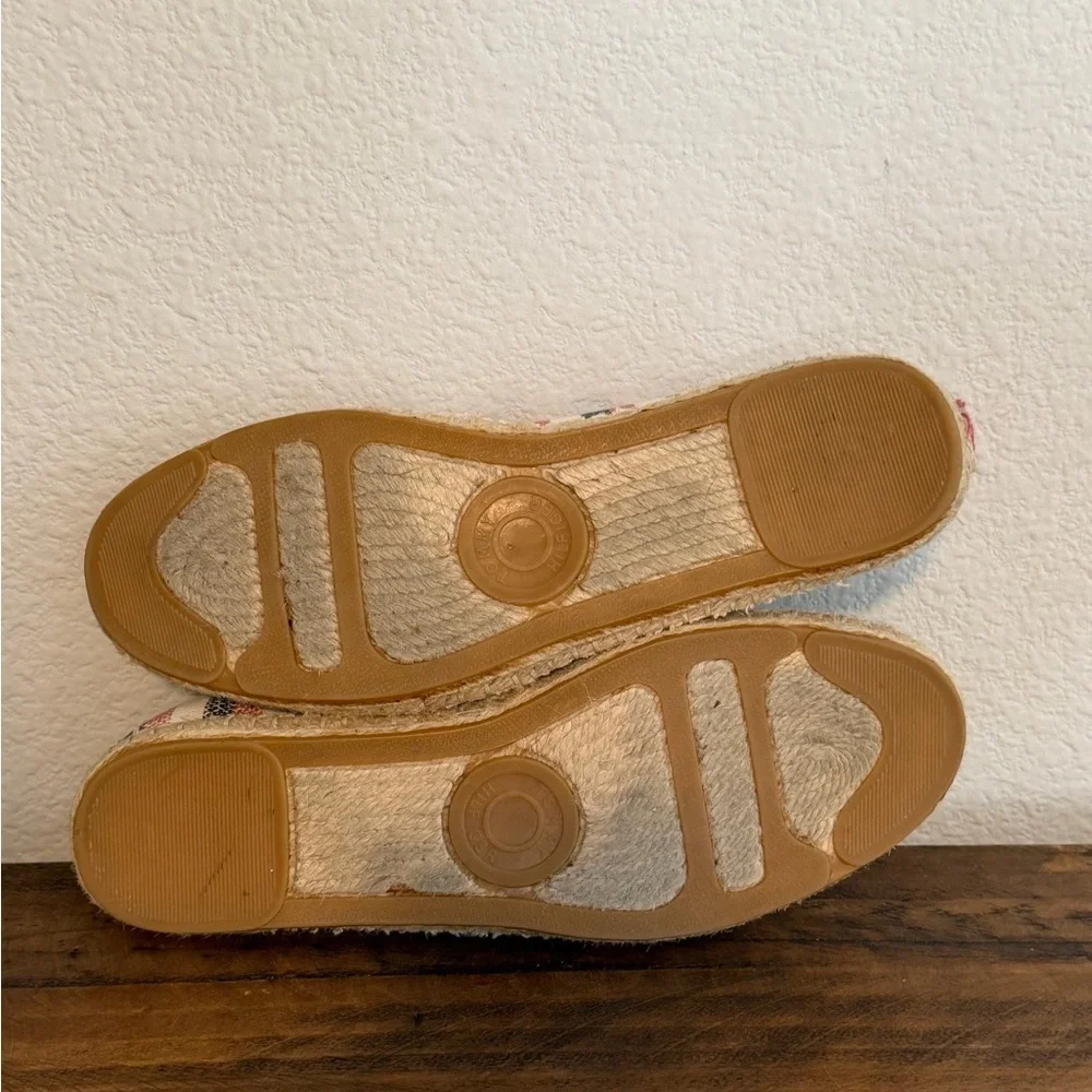 Tommy Hilfiger Striped Canvas TH Logo Espadrille Shoes. Size 8.